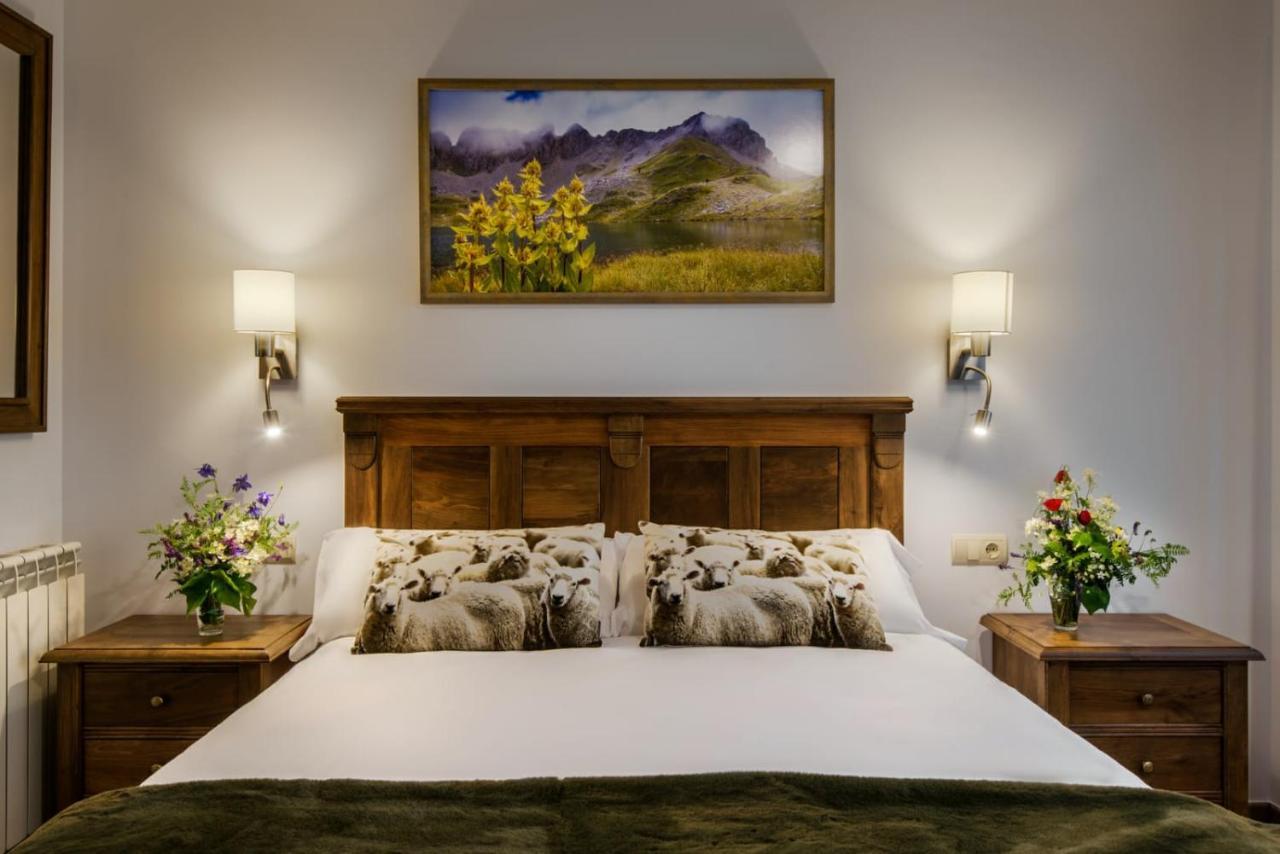 Hostal Bosque De Gamueta Ansó Esterno foto